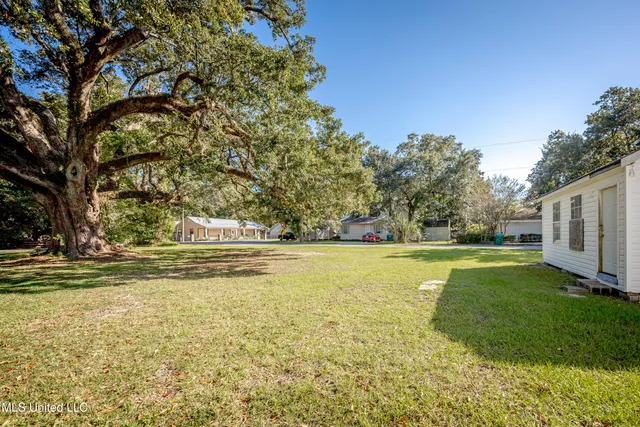 $575,000 | 604 Magnolia Avenue, Ocean Springs, MS 39564