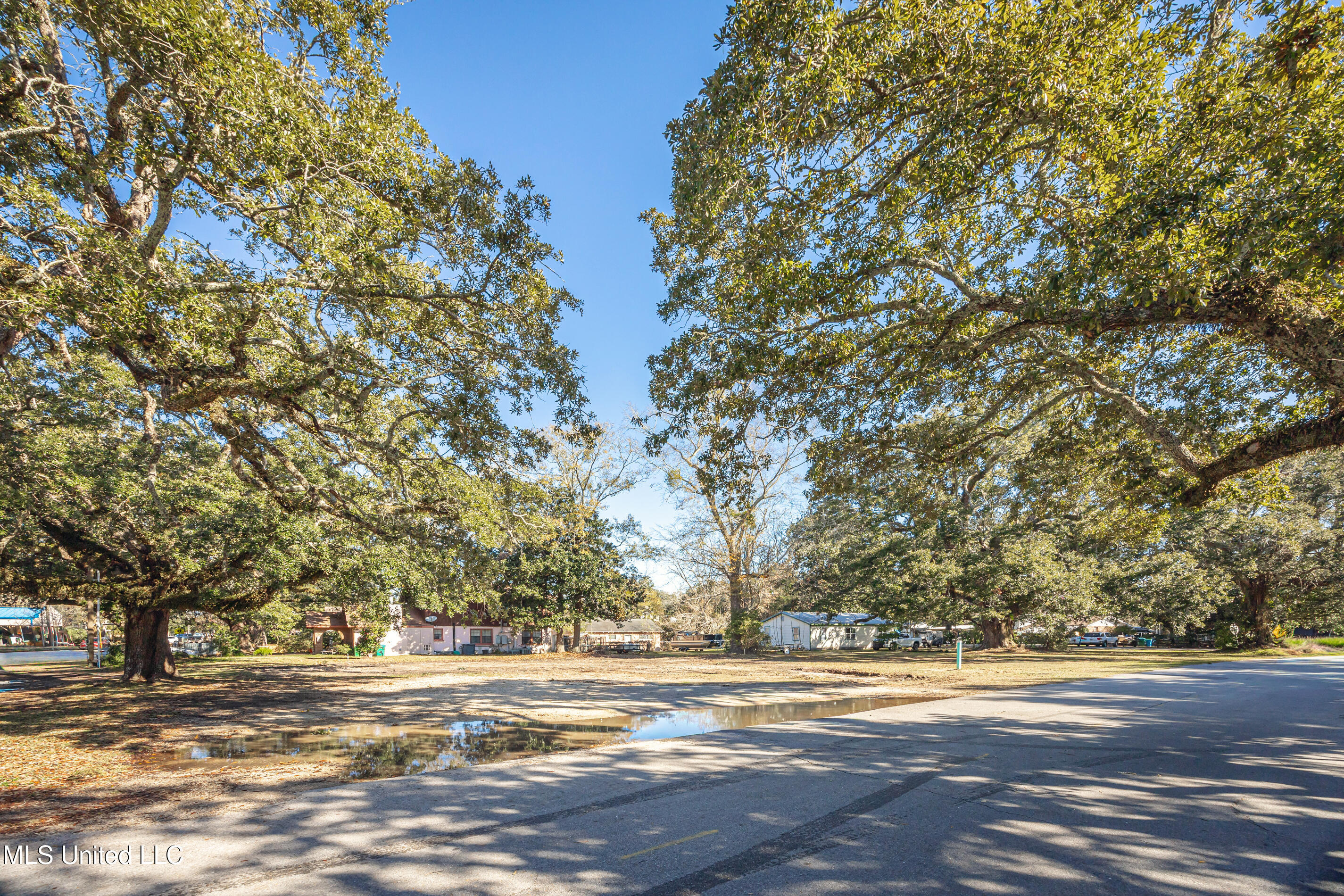 604 Magnolia Avenue Ocean Springs, MS 39564 - Photo 19 of 21 IMG_4000