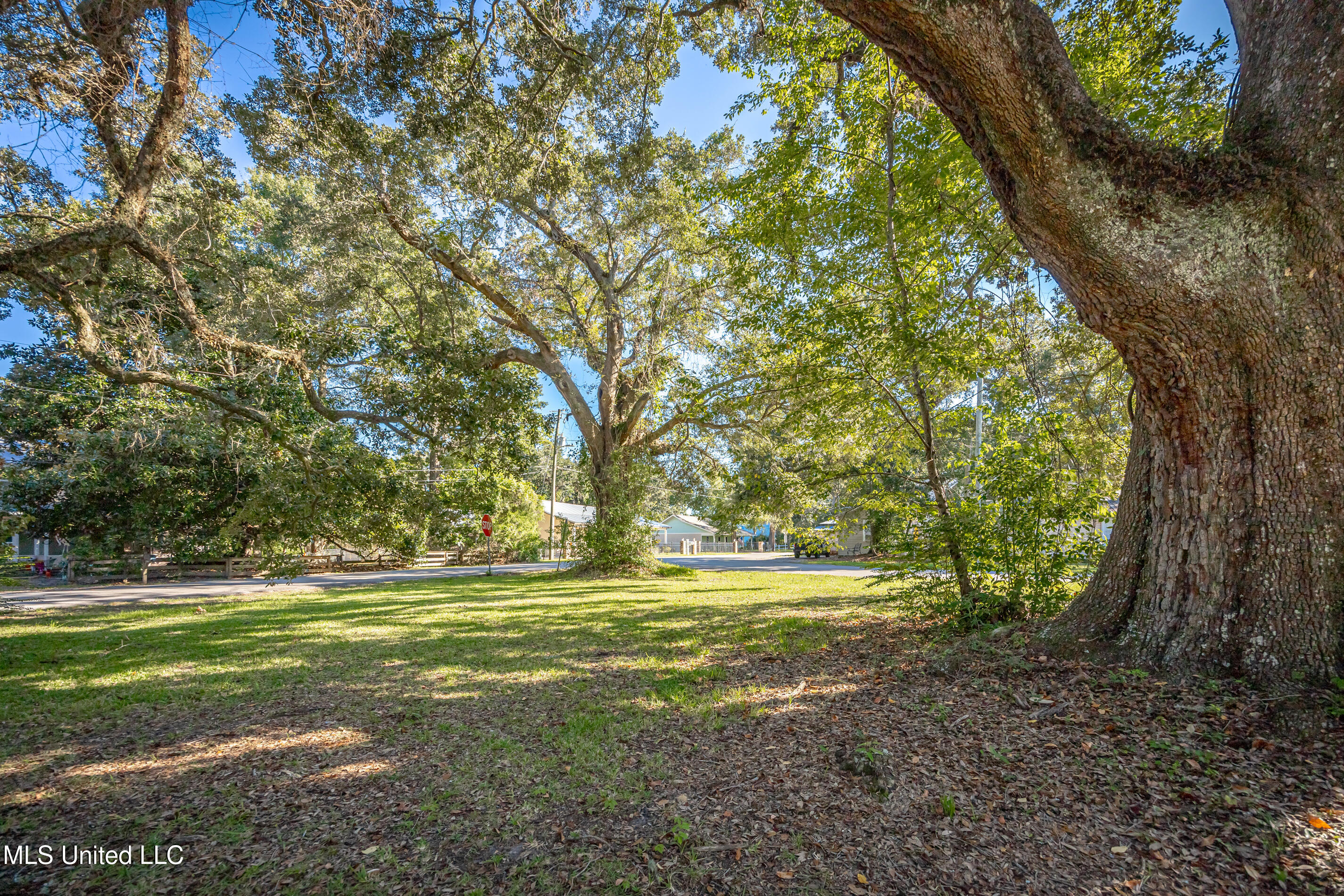 604 Magnolia Avenue Ocean Springs, MS 39564 - Photo 21 of 21 IMG_3952