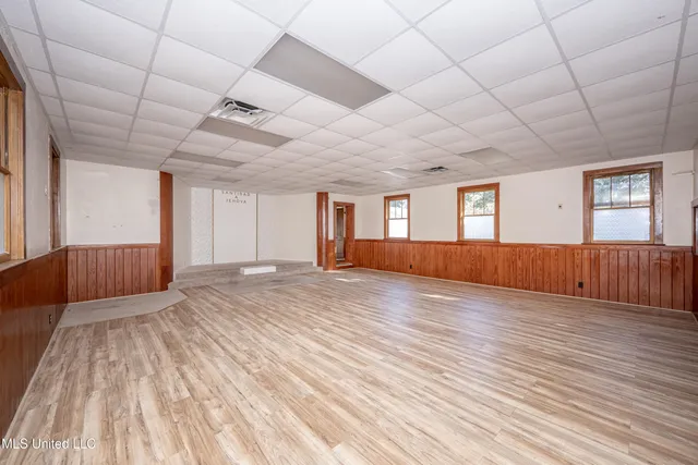 $575,000 | 604 Magnolia Avenue, Ocean Springs, MS 39564