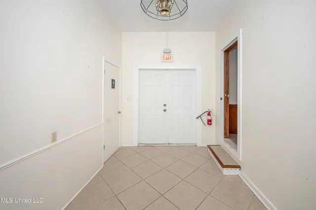 $575,000 | 604 Magnolia Avenue, Ocean Springs, MS 39564