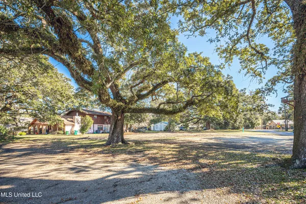 $569,975 | 604 Magnolia Avenue, Ocean Springs, MS 39564