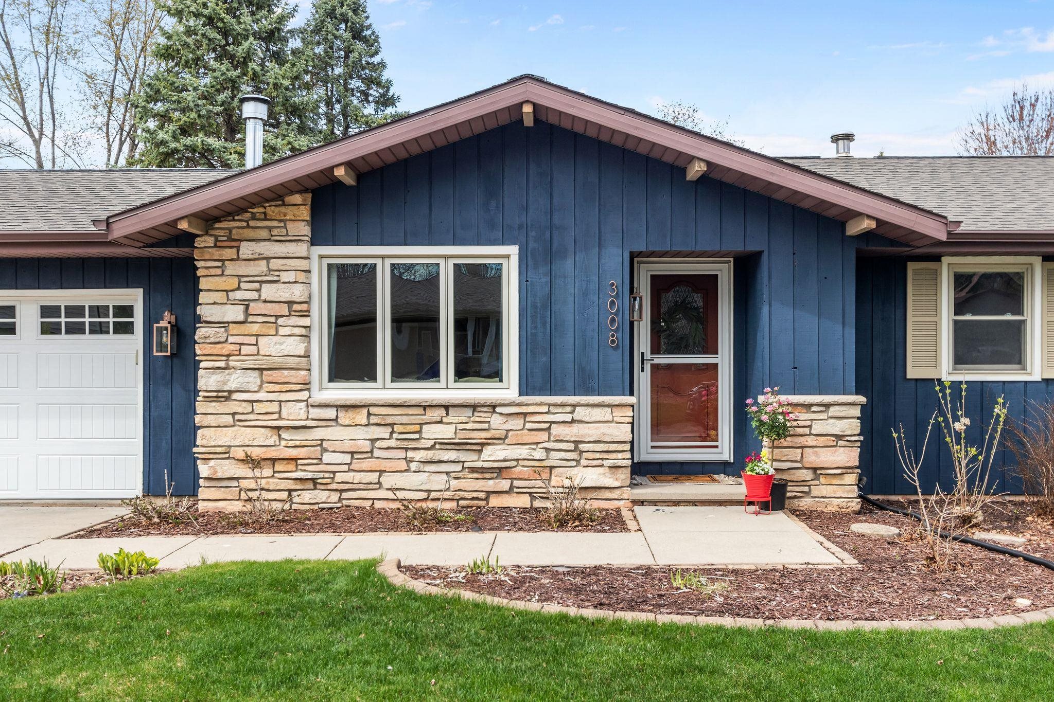 3008 East Killdeer Lane Appleton, WI 54915 - Photo 2 of 50