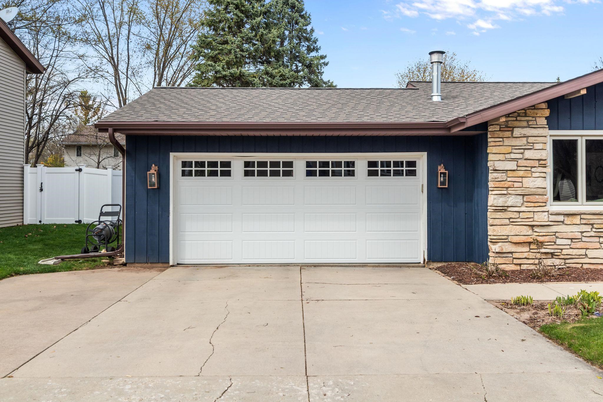 3008 East Killdeer Lane Appleton, WI 54915 - Photo 3 of 50