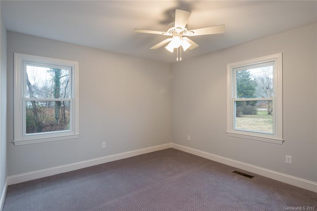 19527 Shearer Road Davidson, NC 28036 - Photo 11 of 23 Gallery Image 11