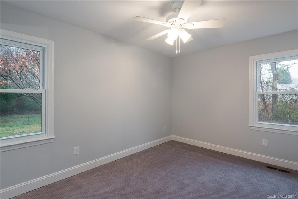 19527 Shearer Road Davidson, NC 28036 - Photo 12 of 23 Gallery Image 12