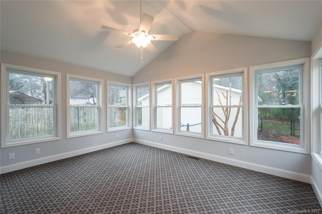 19527 Shearer Road Davidson, NC 28036 - Photo 5 of 23 Gallery Image 5
