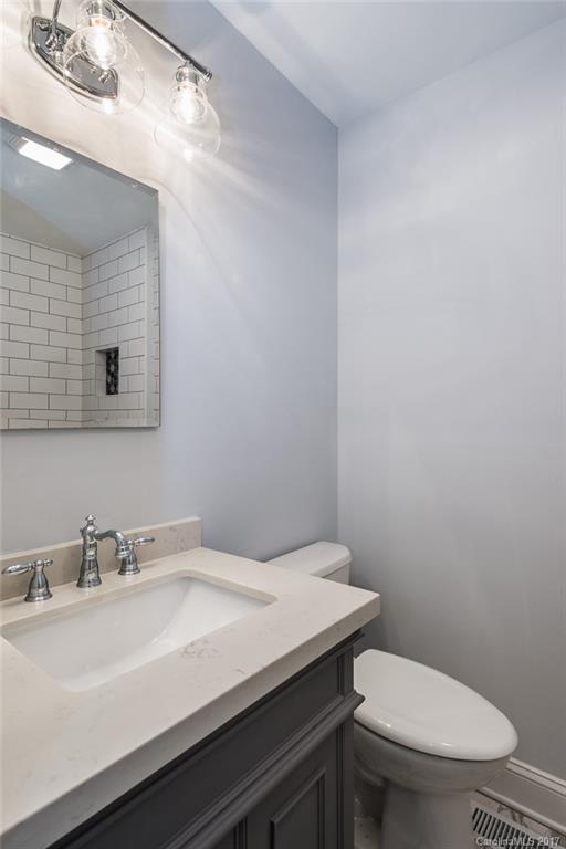 19527 Shearer Road Davidson, NC 28036 - Photo 9 of 23 Gallery Image 9