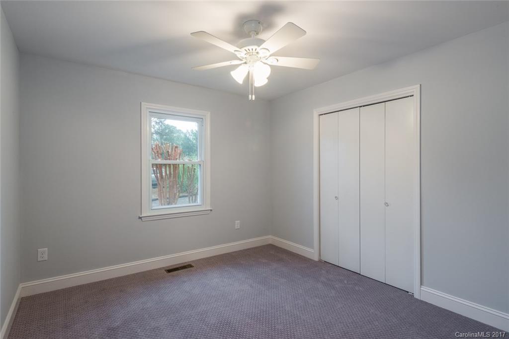 19527 Shearer Road Davidson, NC 28036 - Photo 10 of 23 Gallery Image 10