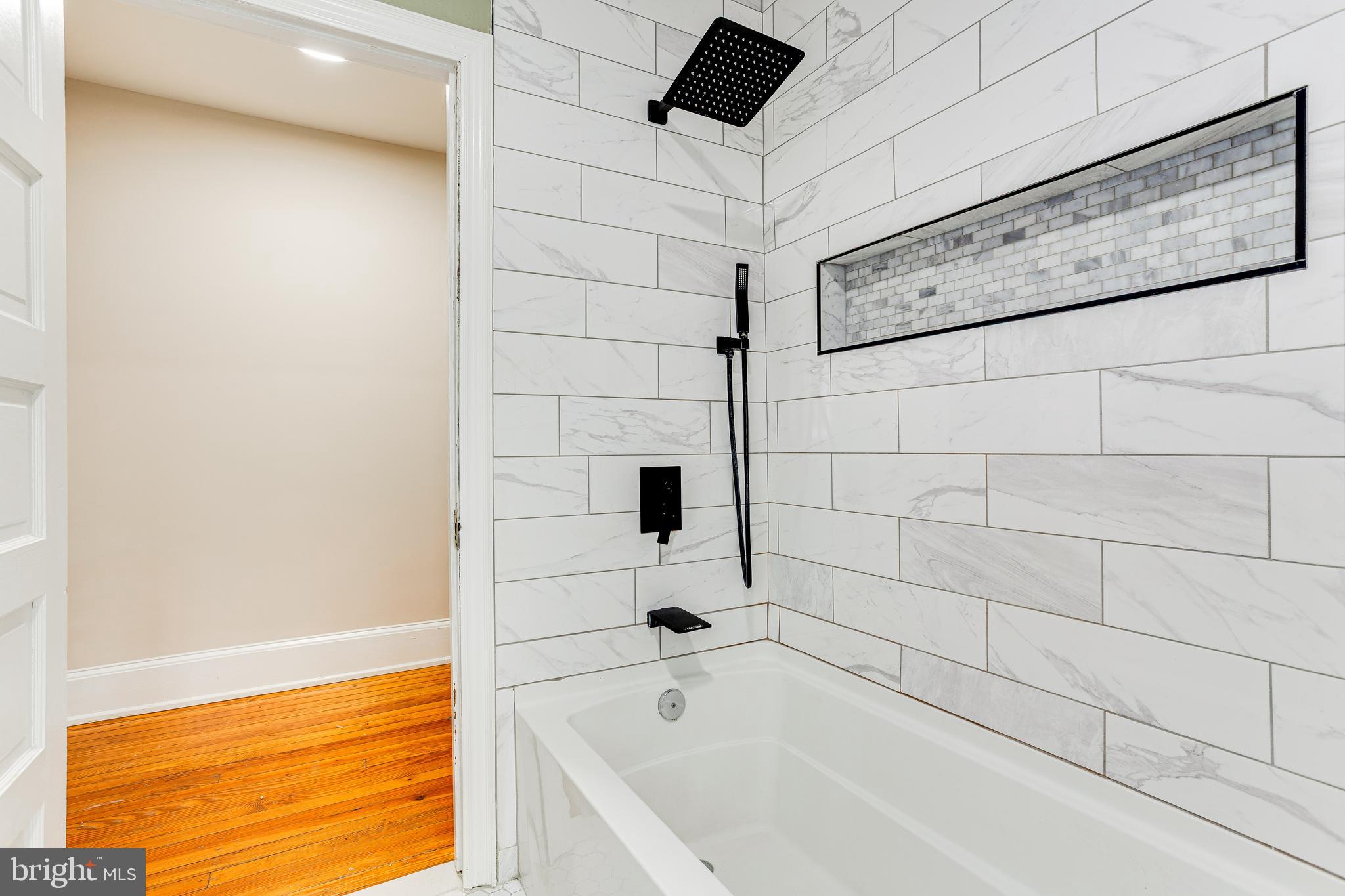 313 Gates Street Philadelphia, PA 19128 - Photo 22 of 27 Full Bath