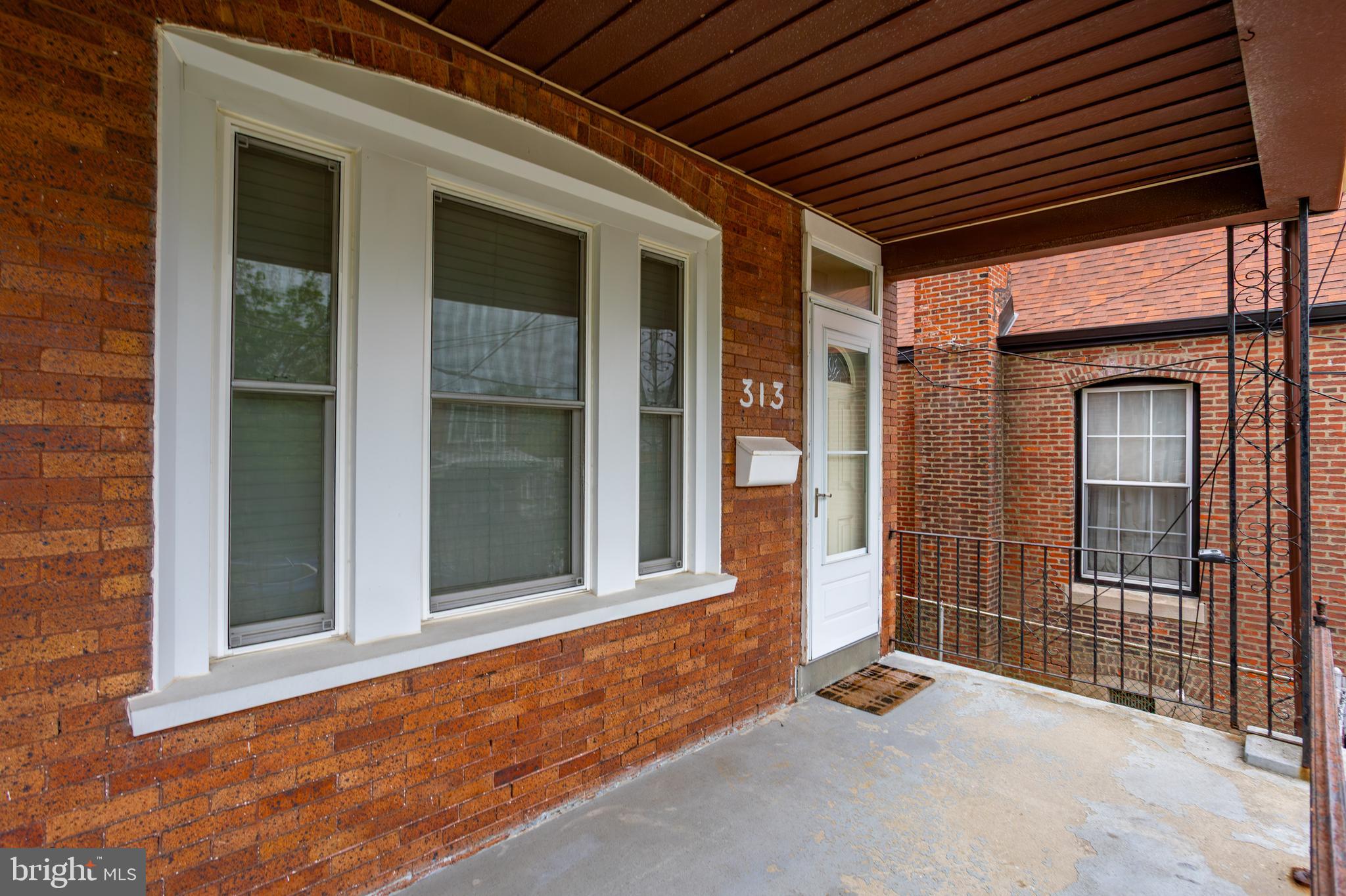 313 Gates Street Philadelphia, PA 19128 - Photo 5 of 27 Porch