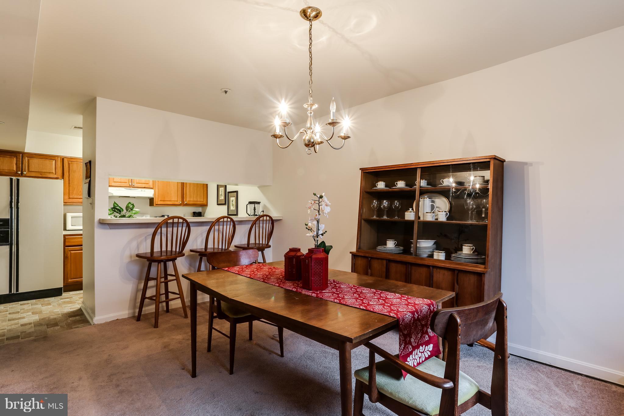 4922 Columbia Road, Unit 687 Columbia, MD 21044 - Photo 10 of 25 Dining Room
