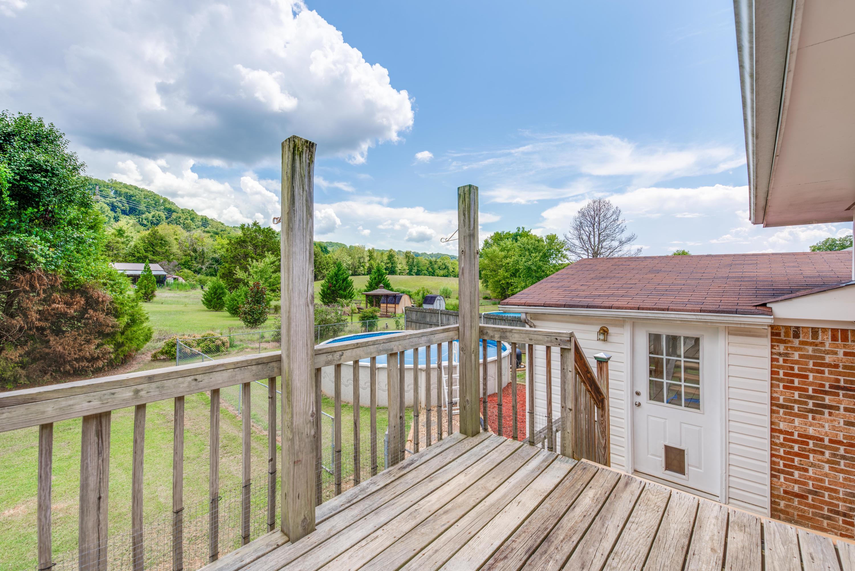 322 Hancock Road Jasper, TN 37347 - Photo 17 of 33 Porch off master