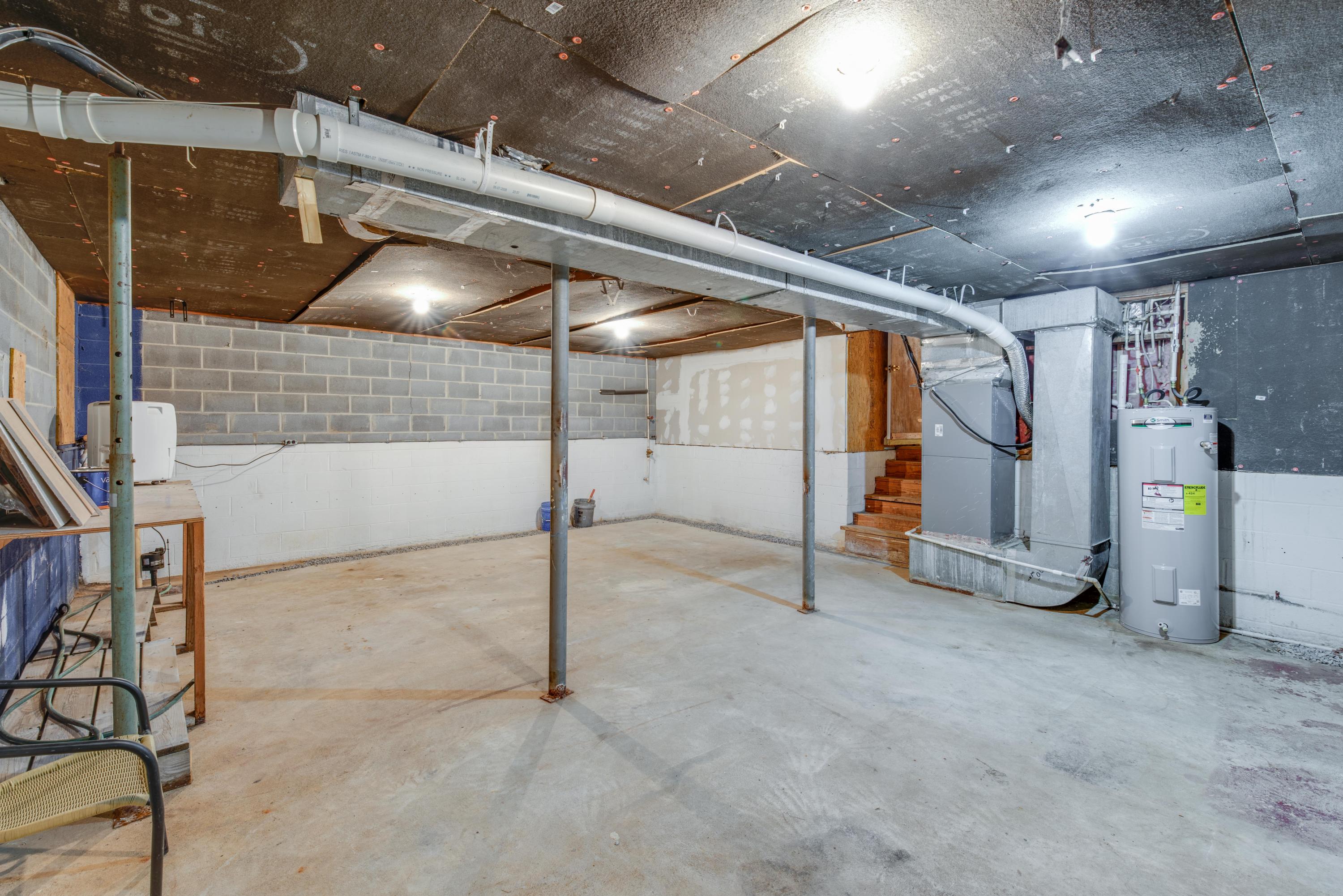322 Hancock Road Jasper, TN 37347 - Photo 31 of 33 basement