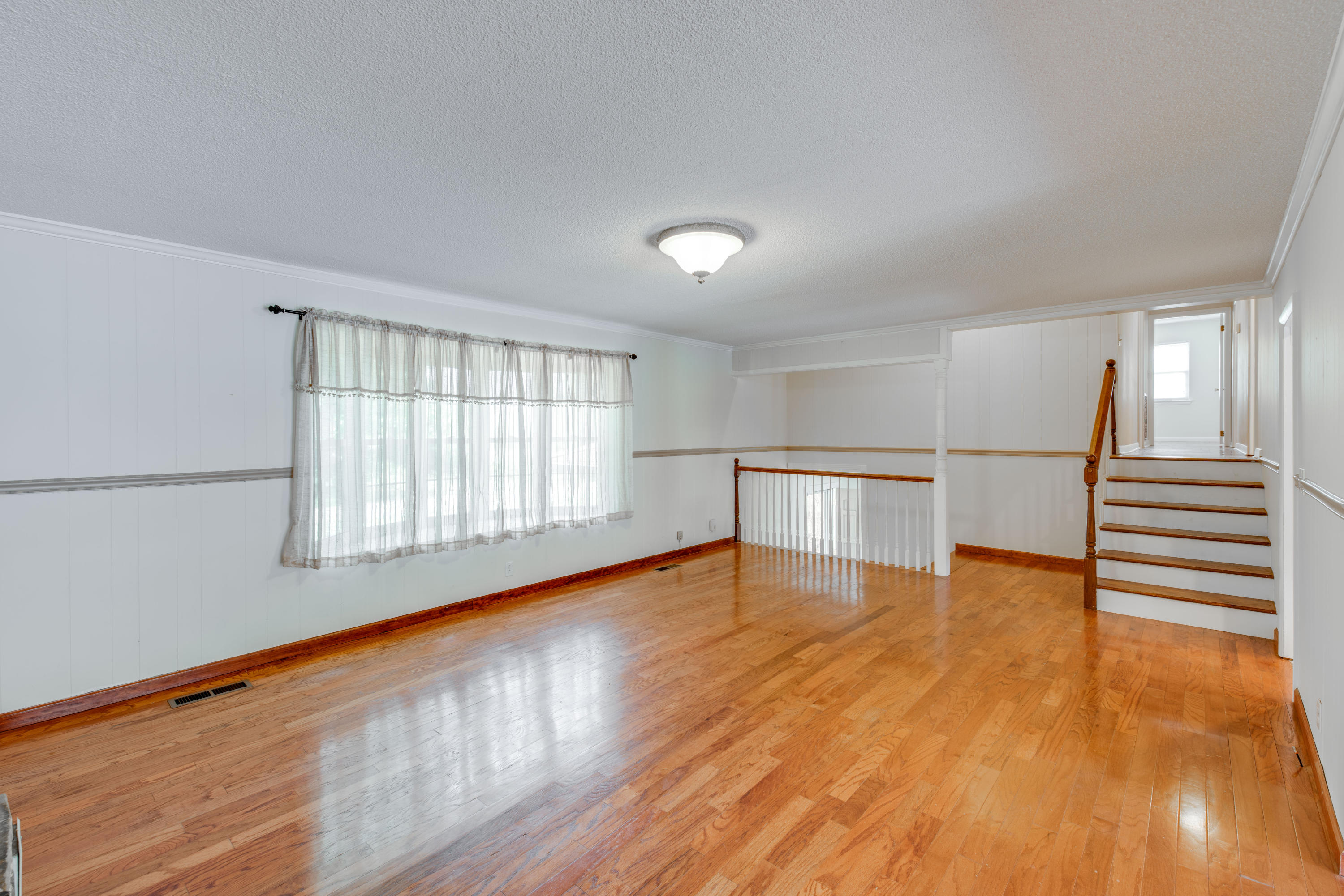 322 Hancock Road Jasper, TN 37347 - Photo 9 of 33 living room