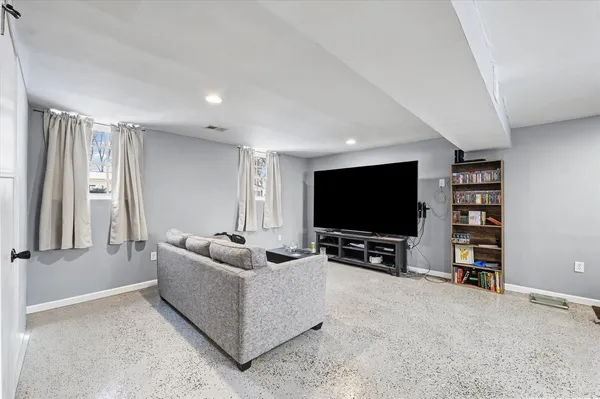 $219,900 | 414 South Dodson Drive, Urbana, IL 61802