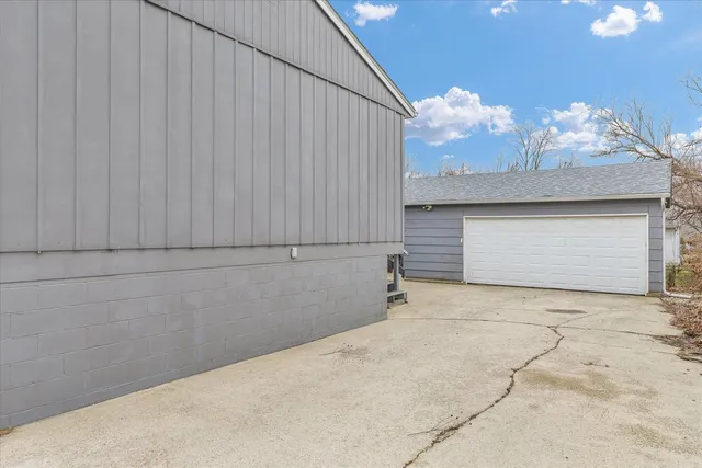 $244,900 | 414 South Dodson Drive, Urbana, IL 61802