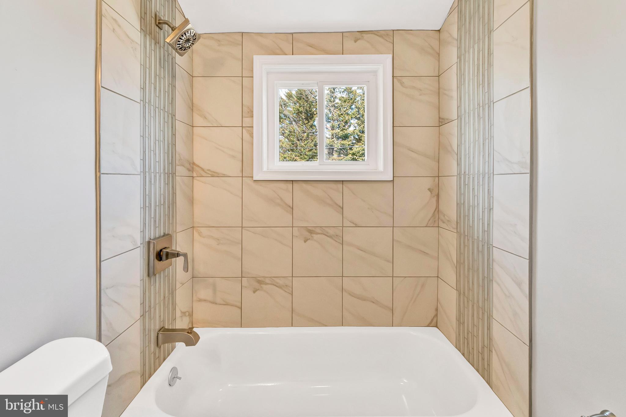 956 Arncliffe Road Baltimore, MD 21221 - Photo 25 of 34