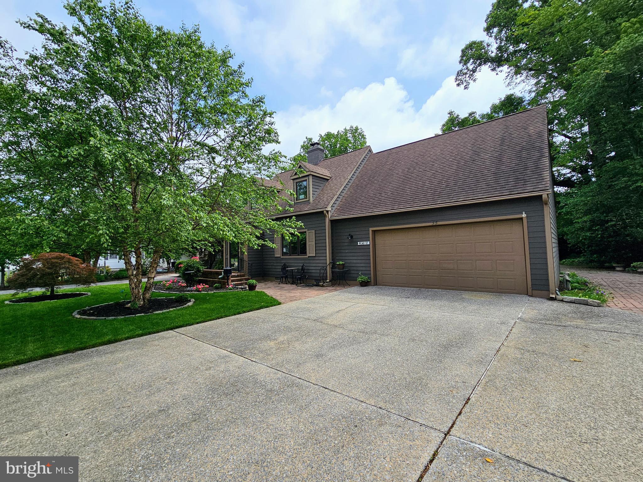 35 Read Street Seaford, DE 19973 - Photo 6 of 21 a house view with a garden space