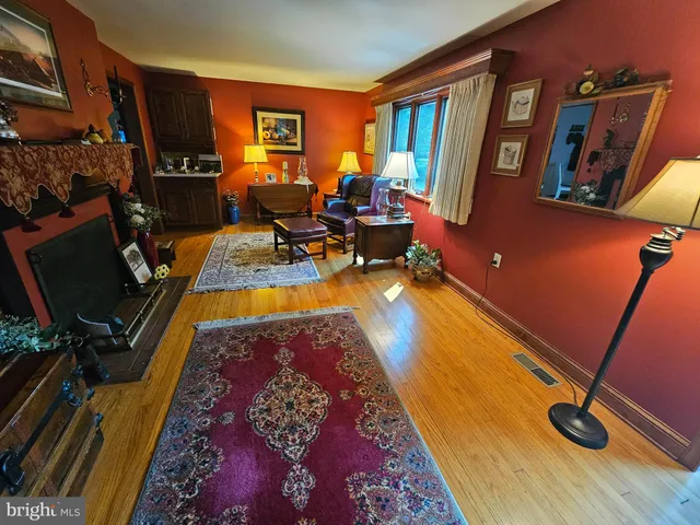 a view of a workspace with furniture