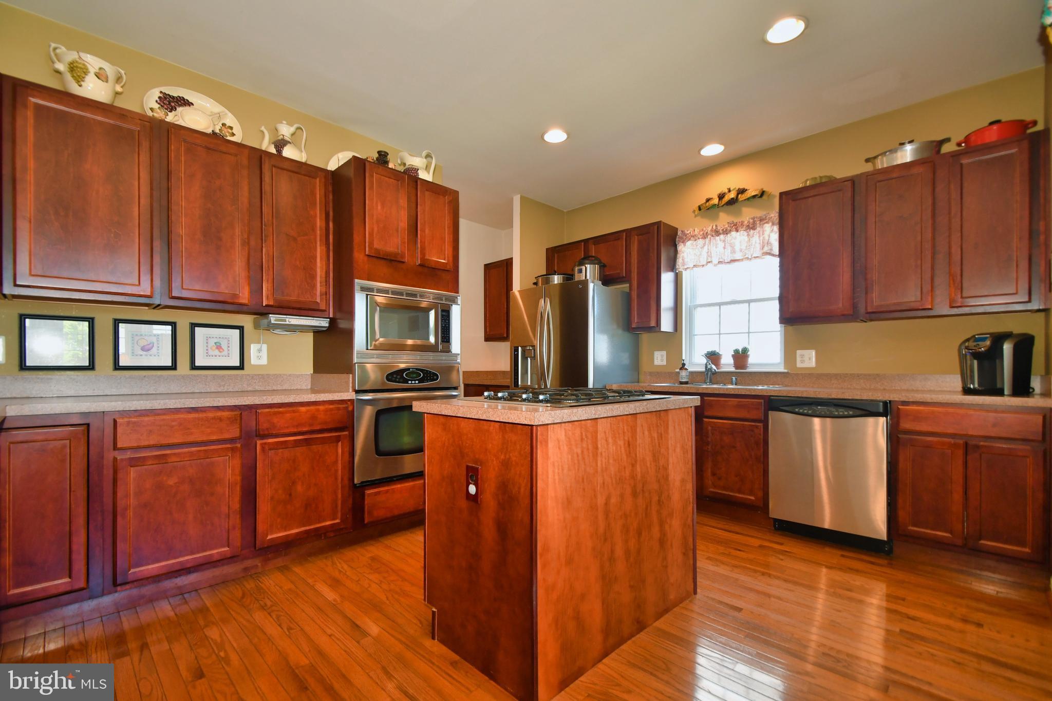 228 Commodore Drive Baltimore, MD 21221 - Photo 17 of 52 Kitchen
