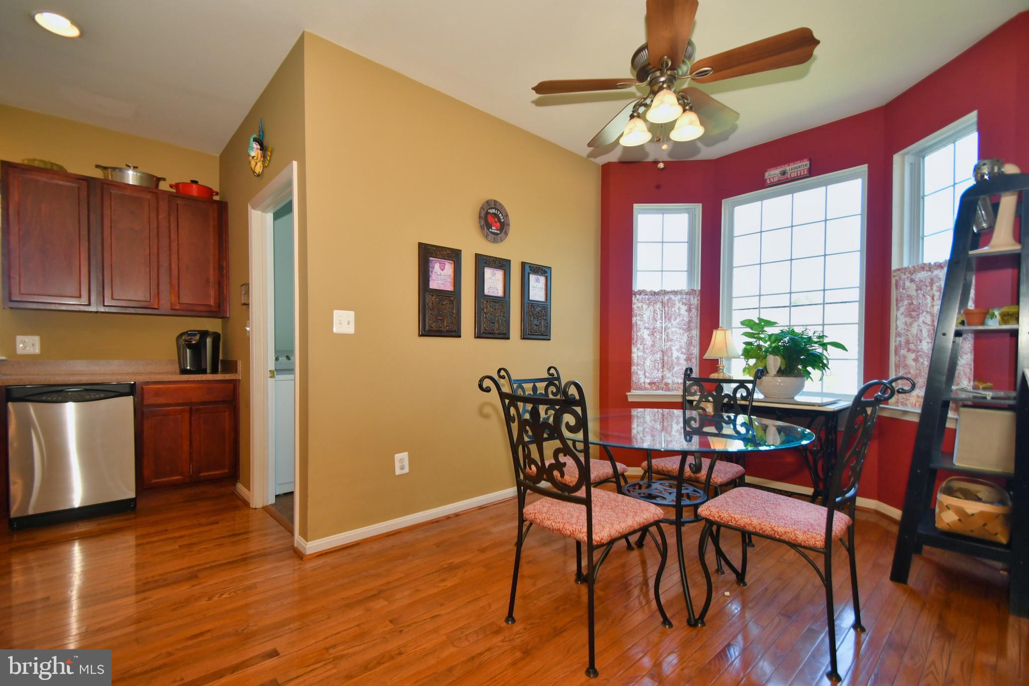 228 Commodore Drive Baltimore, MD 21221 - Photo 20 of 52 Breakfast Area
