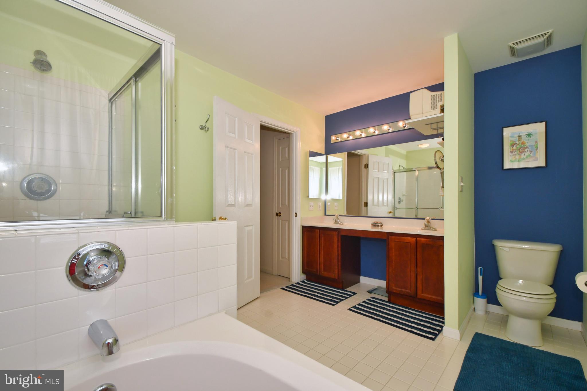 228 Commodore Drive Baltimore, MD 21221 - Photo 33 of 52 Large Bathroom