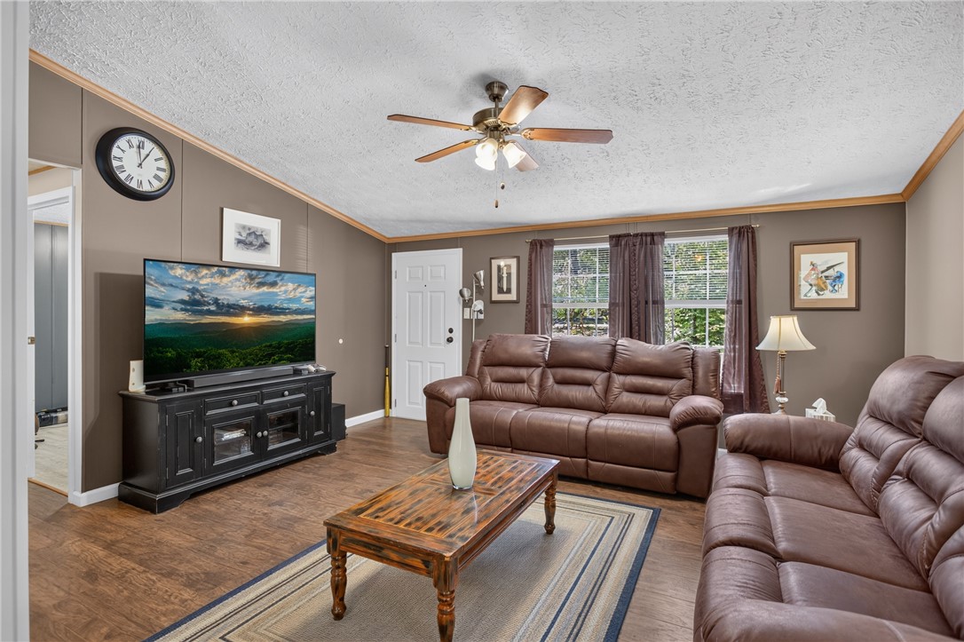 329 South Dellwood Road Mountain Rest, SC 29664 - Photo 8 of 43 Gallery Image 8