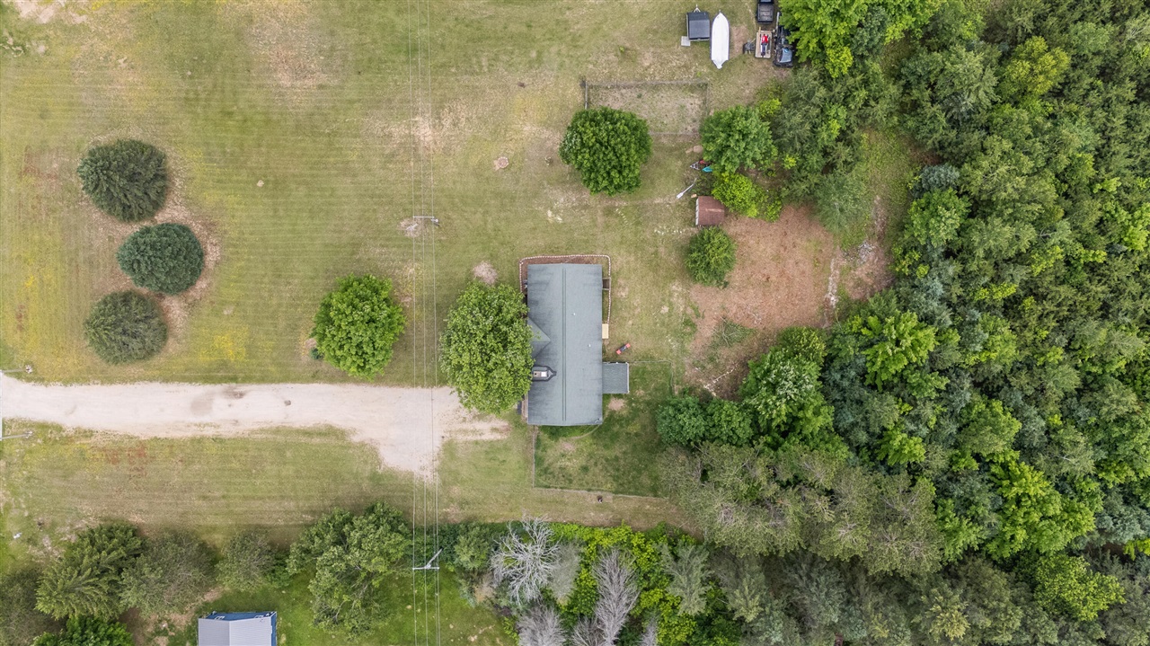 3522 South 37 Road Cadillac, MI 49601 - Photo 42 of 45