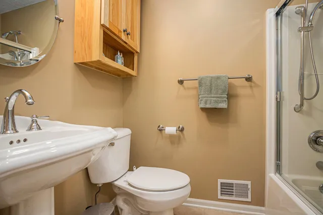 $649,900 | 370 Kowalski Drive, Tekonsha, MI 49092