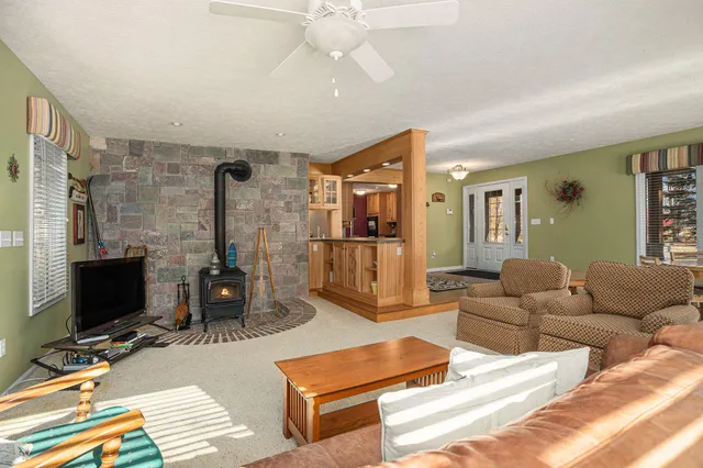 $649,900 | 370 Kowalski Drive, Tekonsha, MI 49092