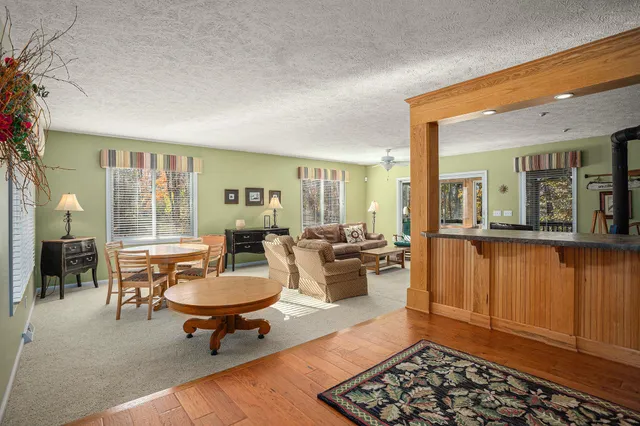 $649,900 | 370 Kowalski Drive, Tekonsha, MI 49092