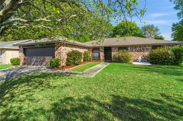 $215,000 | 124 North Boulevard, Slidell, LA 70458