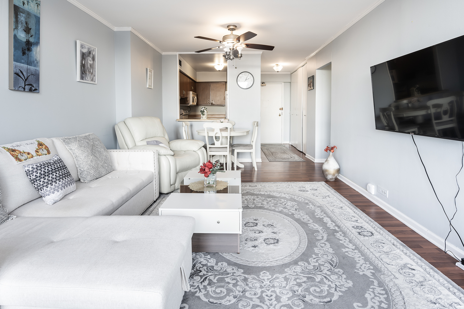 5415 North Sheridan Road, Unit 1015 Chicago, IL 60640 - Photo 9 of 22