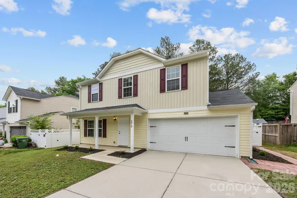 $280,000 | 2010 East Park Drive, Lancaster, SC 29720
