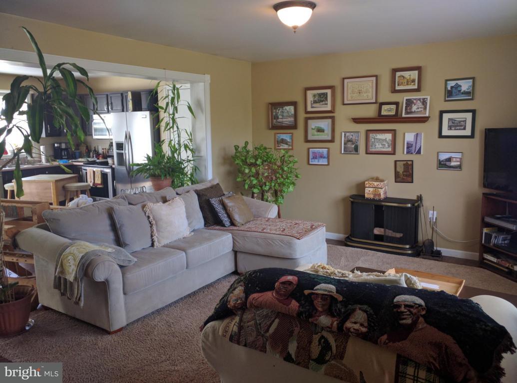 504 Old Staver Road Reinholds, PA 17569 - Photo 4 of 14 Gallery Image 4