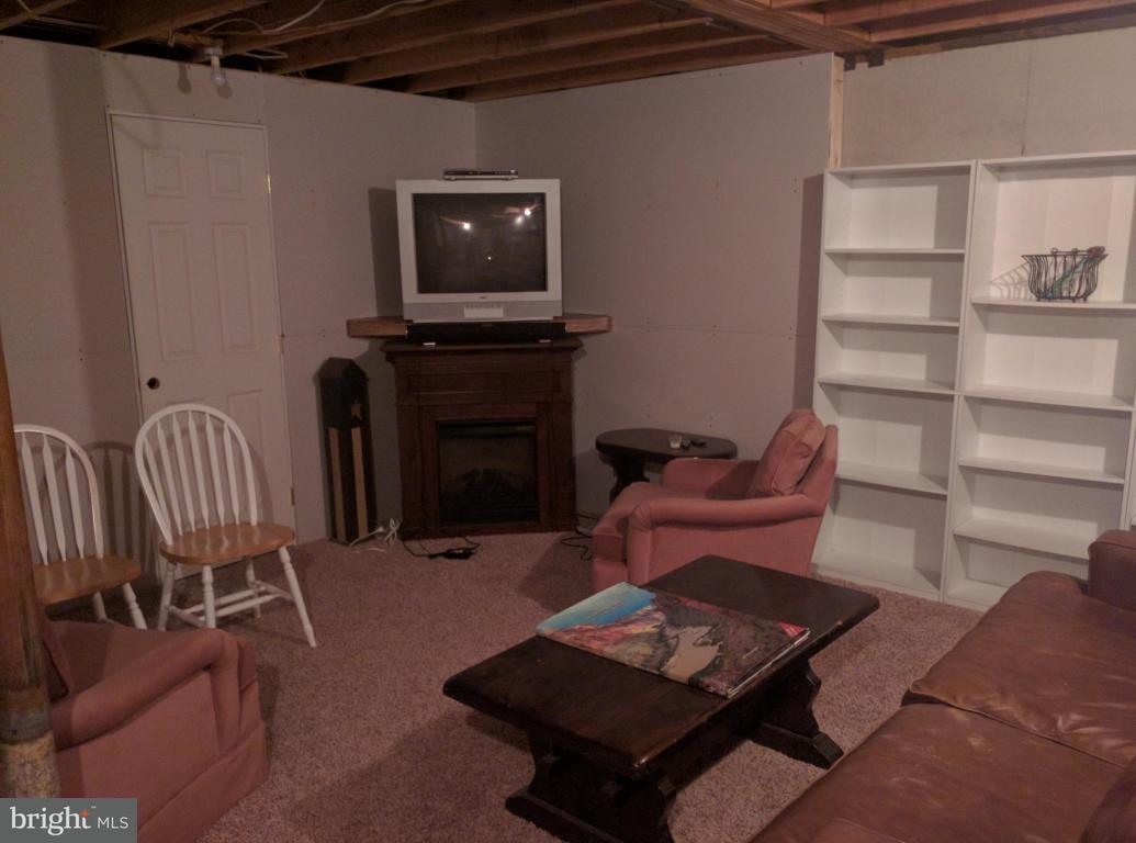 504 Old Staver Road Reinholds, PA 17569 - Photo 10 of 14 Gallery Image 10