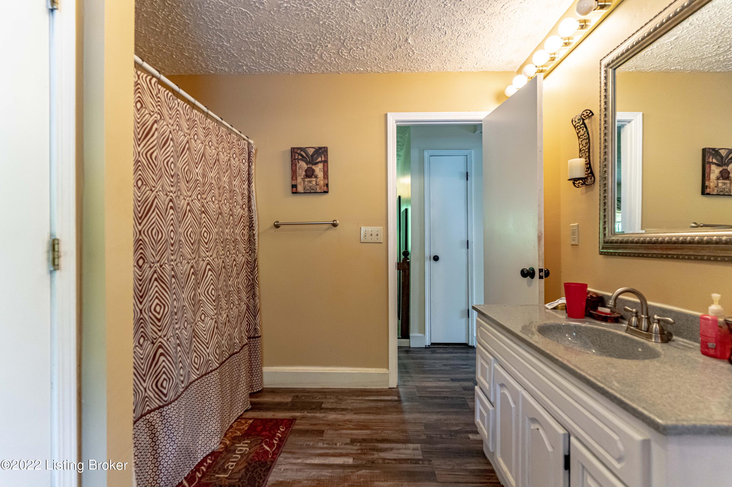 6512 Bowling Green Road Caneyville, KY 42721 - Photo 29 of 116 DSC07713