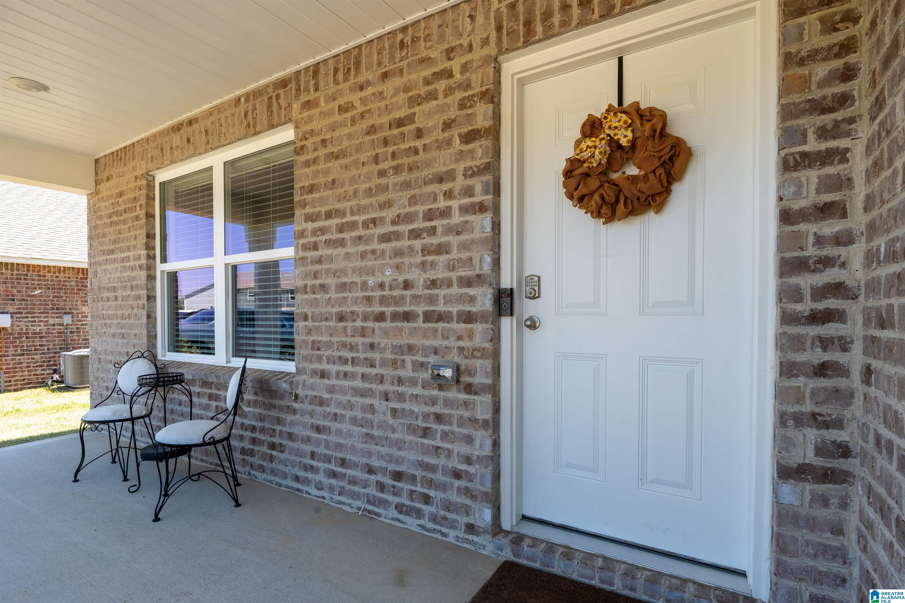 6875 Southern Trace Loop Leeds, AL 35094 - Photo 6 of 35