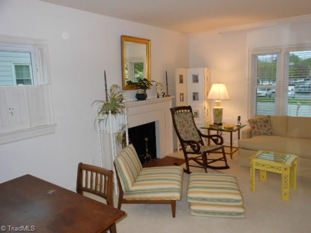 605 Quaker Lane High Point, NC 27262 - Photo 8 of 27 Gallery Image 8