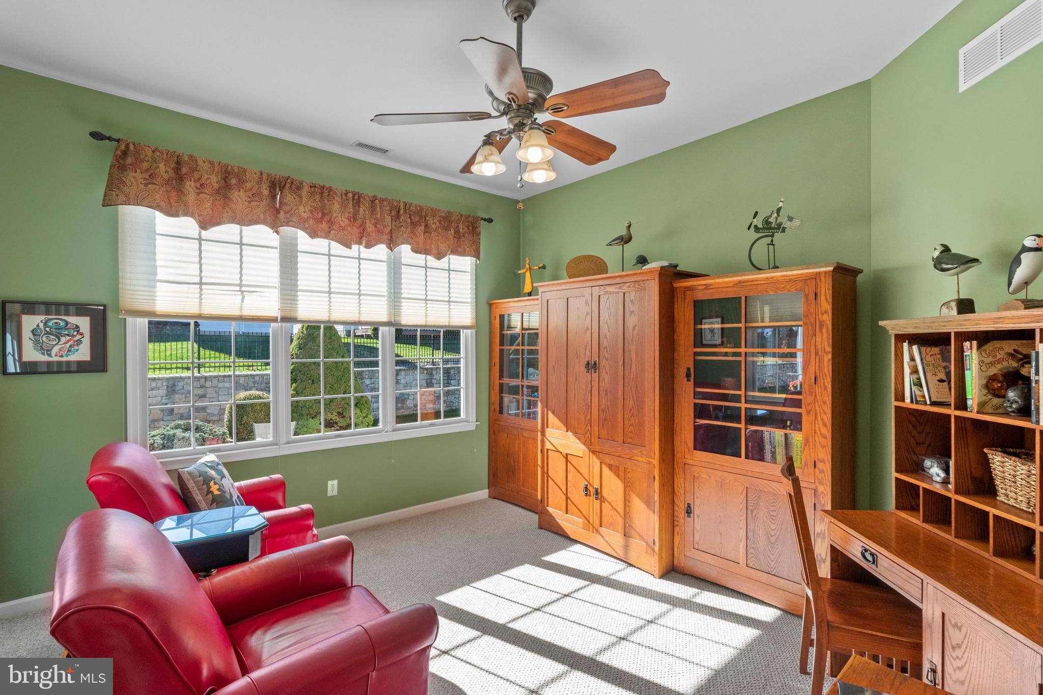 10 Meredith Drive Holland, PA 18966 - Photo 14 of 41 Library/Office