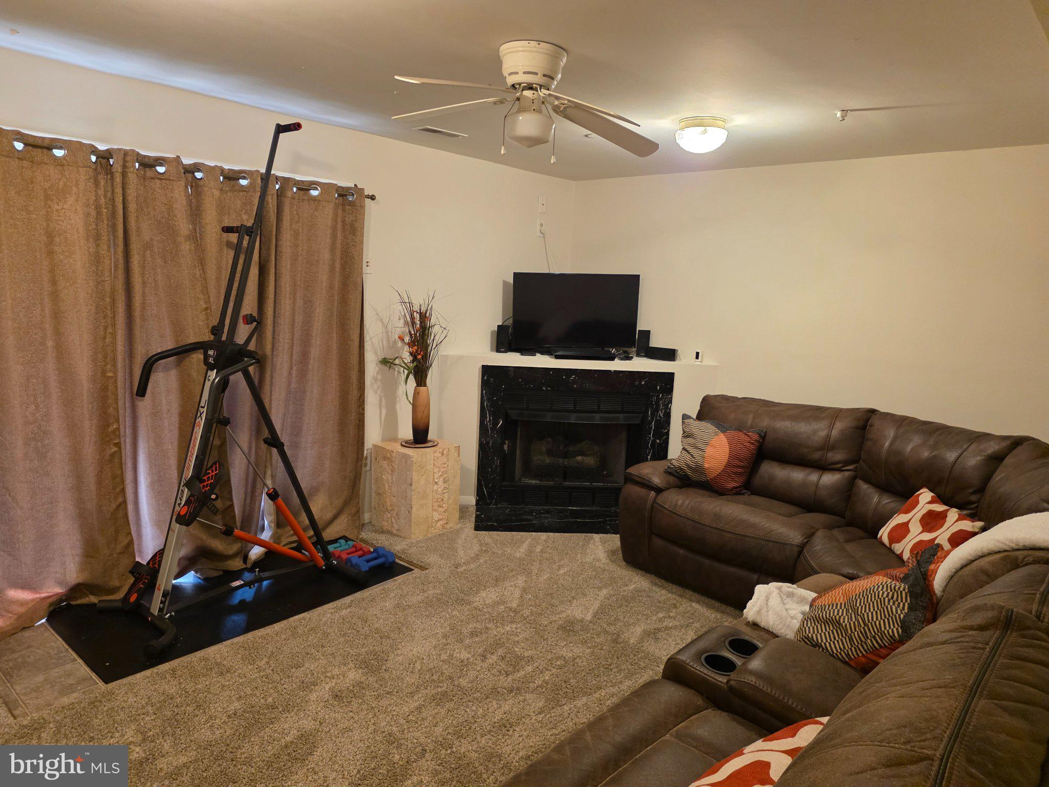 511 Primus Court Frederick, MD 21703 - Photo 26 of 40 Cozy living space with modern touches.