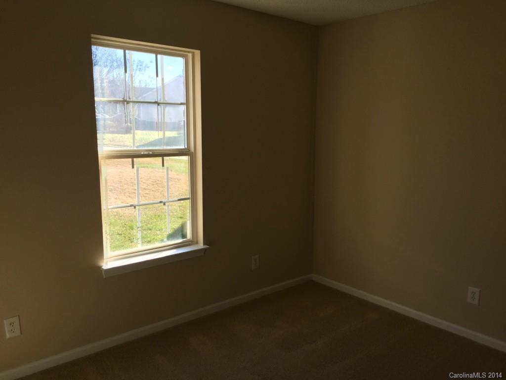 8829 Stoneface Road Charlotte, NC 28214 - Photo 9 of 13 Gallery Image 9