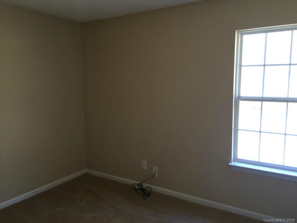 8829 Stoneface Road Charlotte, NC 28214 - Photo 10 of 13 Gallery Image 10