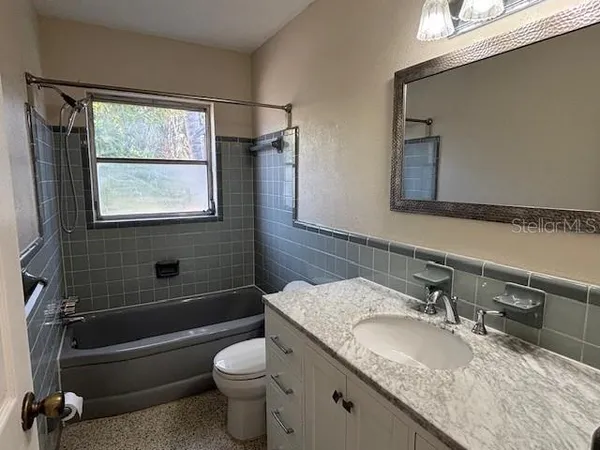 $2,675 | 619 Richmond Street, Dunedin, FL 34698