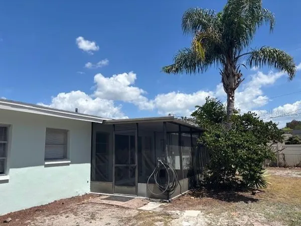 $2,675 | 619 Richmond Street, Dunedin, FL 34698