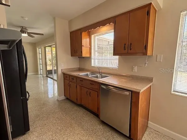 $2,675 | 619 Richmond Street, Dunedin, FL 34698