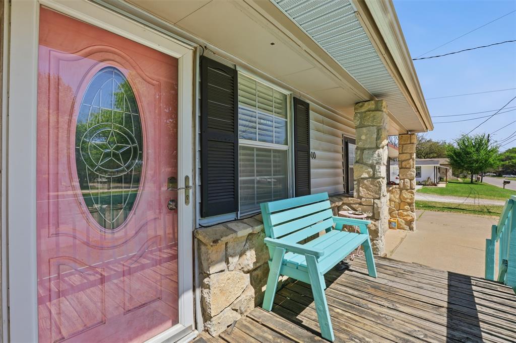 500 West Rucker Street Granbury, TX 76048 - Photo 4 of 35
