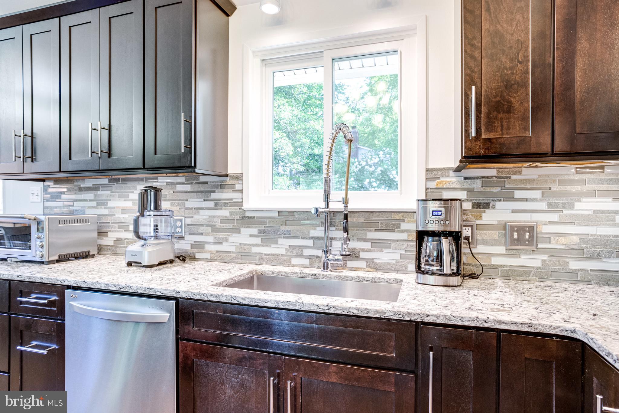 5513 Yorkshire Street Springfield, VA 22151 - Photo 11 of 32 Deep Bowl Stainless Steel Sink w/Pull Down Faucet