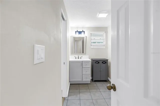 $149,000 | 728 Caribbean Circle, Unit 25, Venice, FL 34293